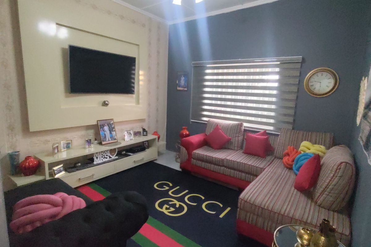 Elegant Corner-Stand with Flatlet – Space, Style & Income Potential for sale - Photo 4