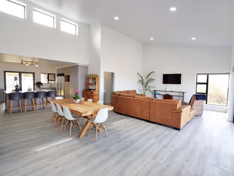 Breathtaking Views in Skulpiesbaai Estate - Photo 2