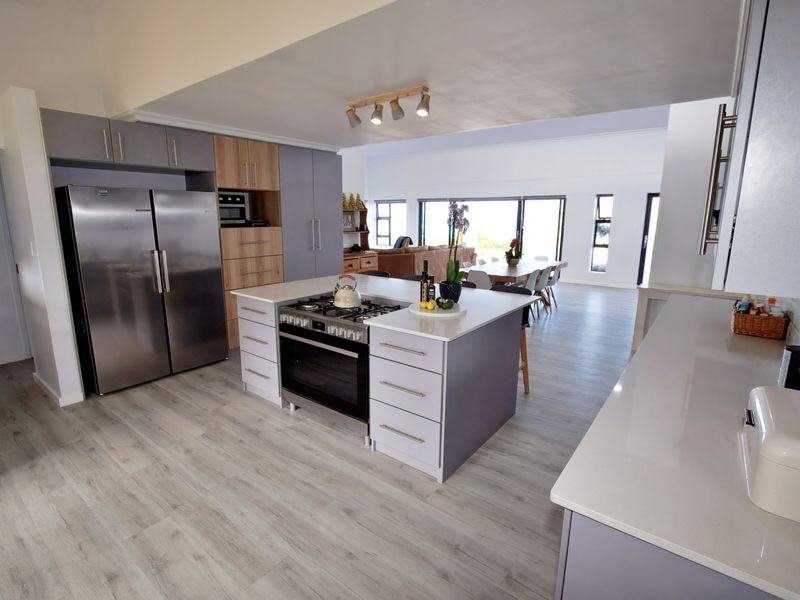 Breathtaking Views in Skulpiesbaai Estate - Photo 4