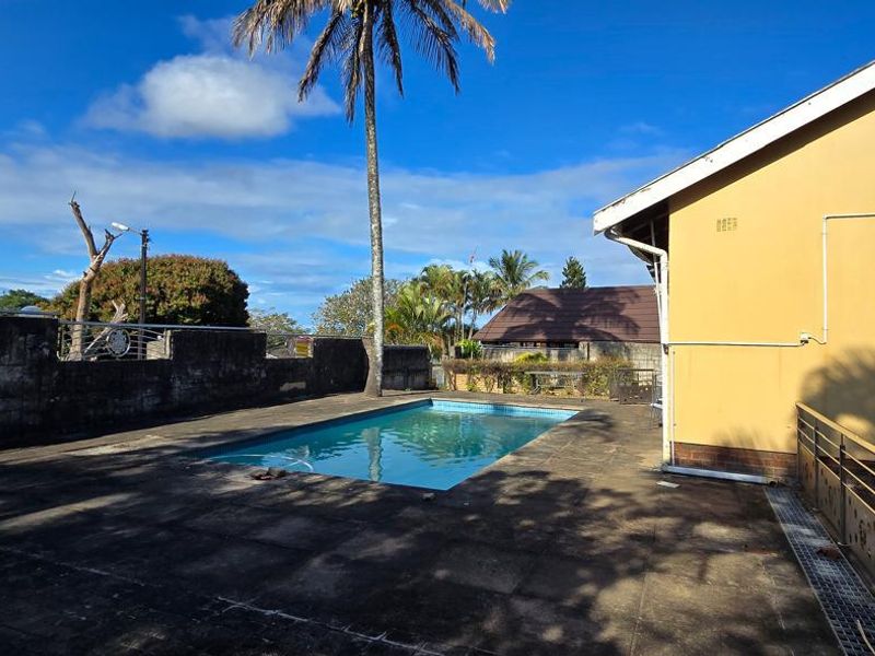 Family Home in Stanger - Photo 3