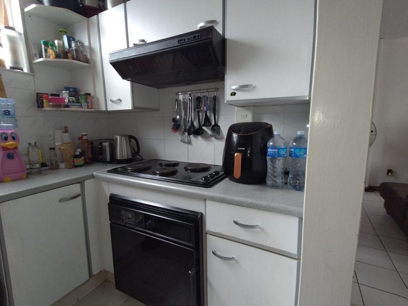 2 Bedrooms  Apartment  Essenwood -Investors - Photo 10