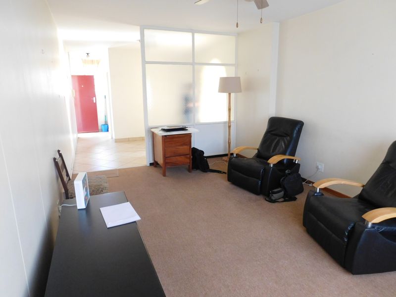 Available as an investment . - Photo 4