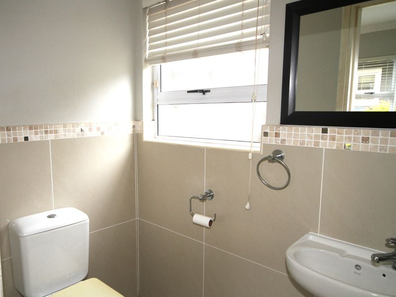 A Modern 5 Bedroom Masterpiece in a Gated Estate - Photo 8