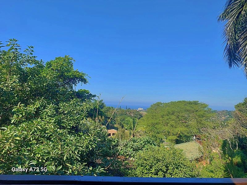 4 Bedroom Double Storey House For Sale in Amanzimtoti - Photo 8