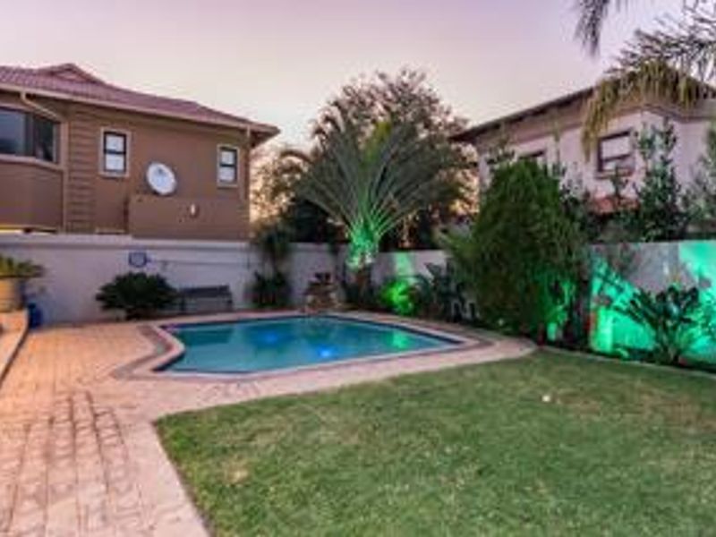 LUXURY 4 Bedroom 3 Bathroom Home in TOP CLASS BUSHWILLOW PARK ESTATE CALL SURAIYA & ALADDIN - Photo 5