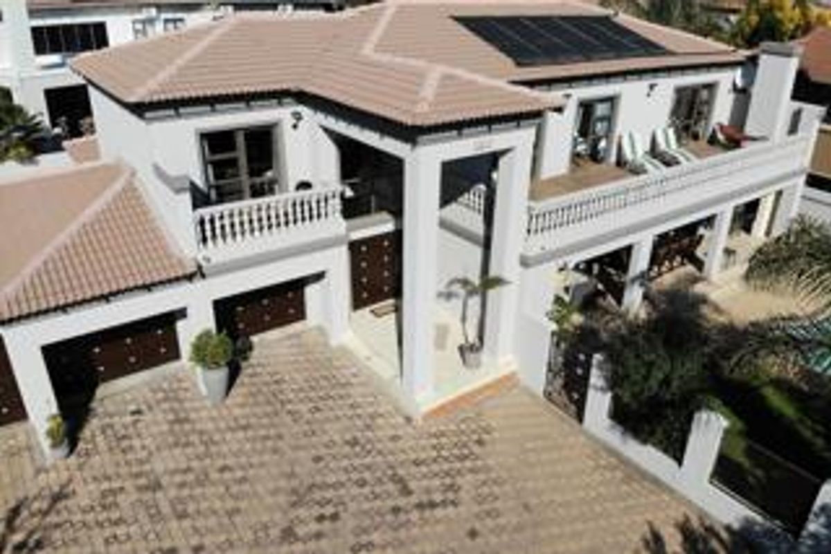 LUXURY 4 Bedroom 3 Bathroom Home in TOP CLASS BUSHWILLOW PARK ESTATE CALL SURAIYA & ALADDIN - Photo 4