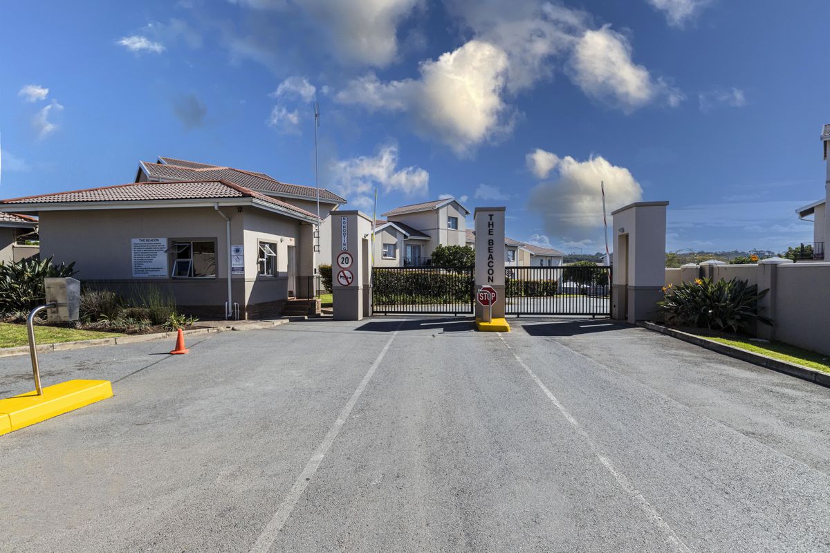 Morden 3-Bedroom Apartment in Beacon BAY - Photo 2