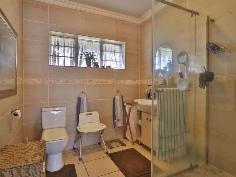 Stylish Coastal Retreat – Move-In Ready! - Photo 9