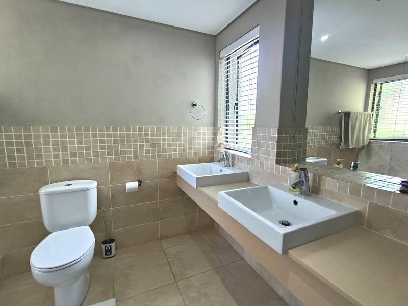 Luxury Living at Its Finest - Immaculate Apartment in Mzingazi Golf Estate! - Photo 10