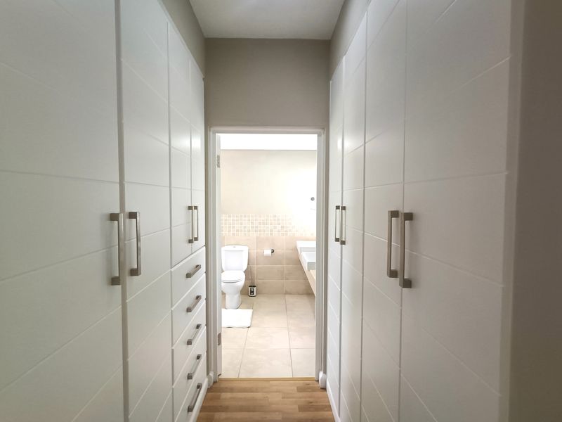 Luxury Living at Its Finest - Immaculate Apartment in Mzingazi Golf Estate! - Photo 9