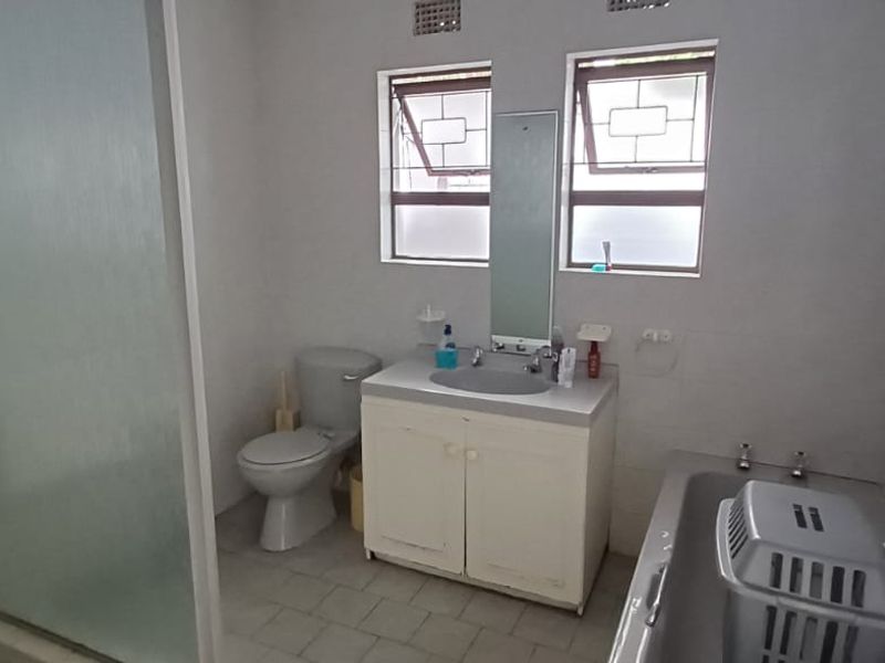 Dream Home in Carl De Sec – A Rare Gem in Nahoon Valley - Photo 10