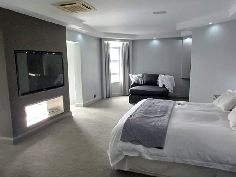 Dream Home in Carl De Sec – A Rare Gem in Nahoon Valley - Photo 7