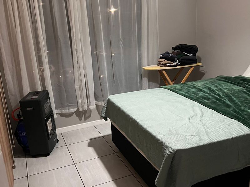 Charming 2-bedroom apartment available for rent in Waterfall, Midrand—your perfect new home awaits! - Photo 4