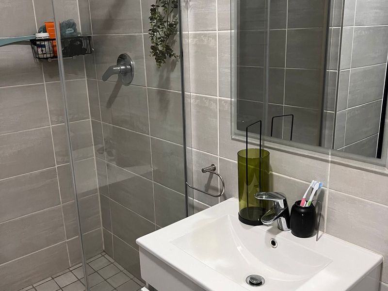 Charming 2-bedroom apartment available for rent in Waterfall, Midrand—your perfect new home awaits! - Photo 6