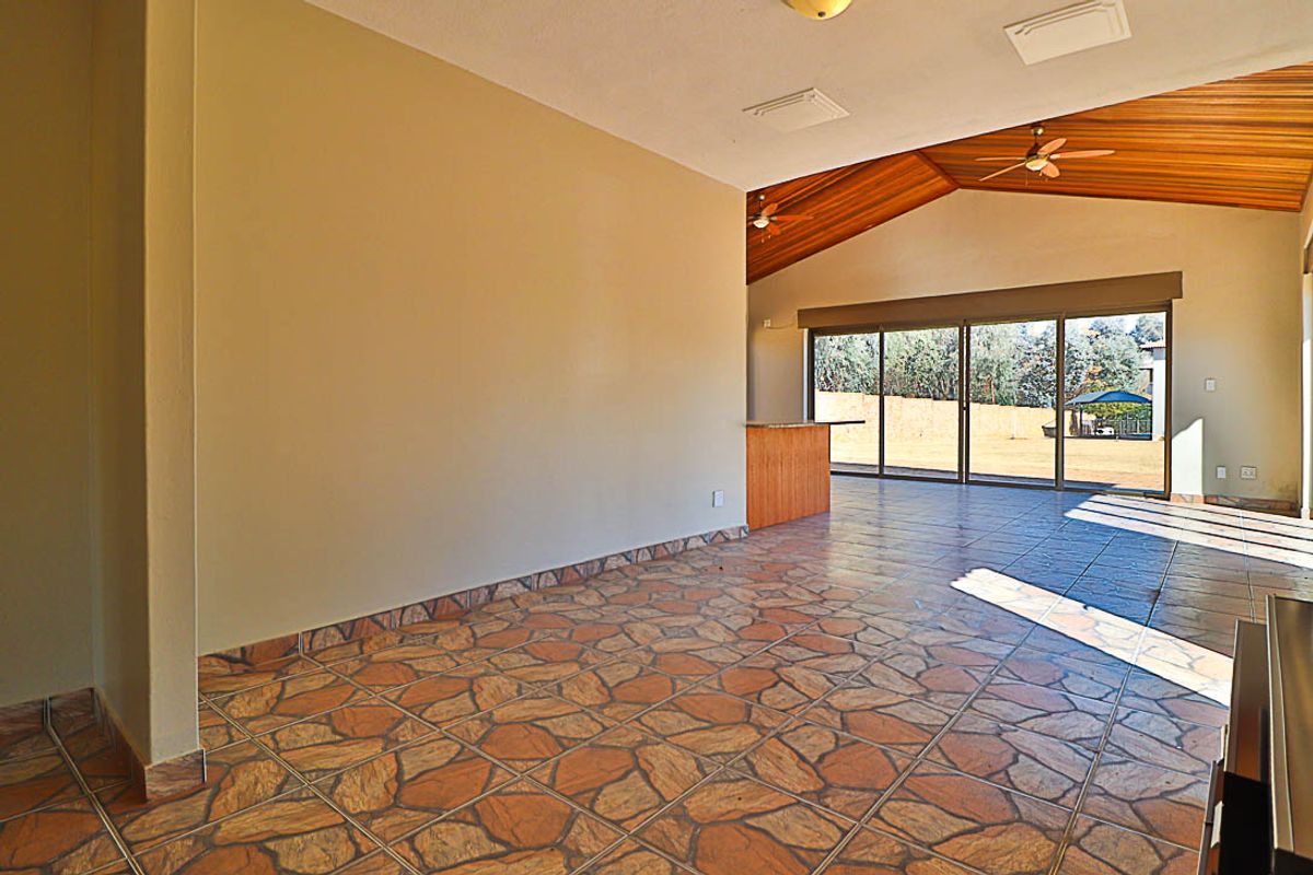 Your Serene Riverside Retreat Awaits! - Photo 5