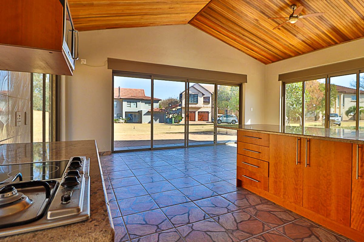 Your Serene Riverside Retreat Awaits! - Photo 2