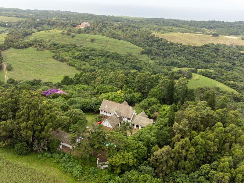 Timeless Elegance Meets Countryside Charm – A Working Farm with Endless Possibilities - Photo 7