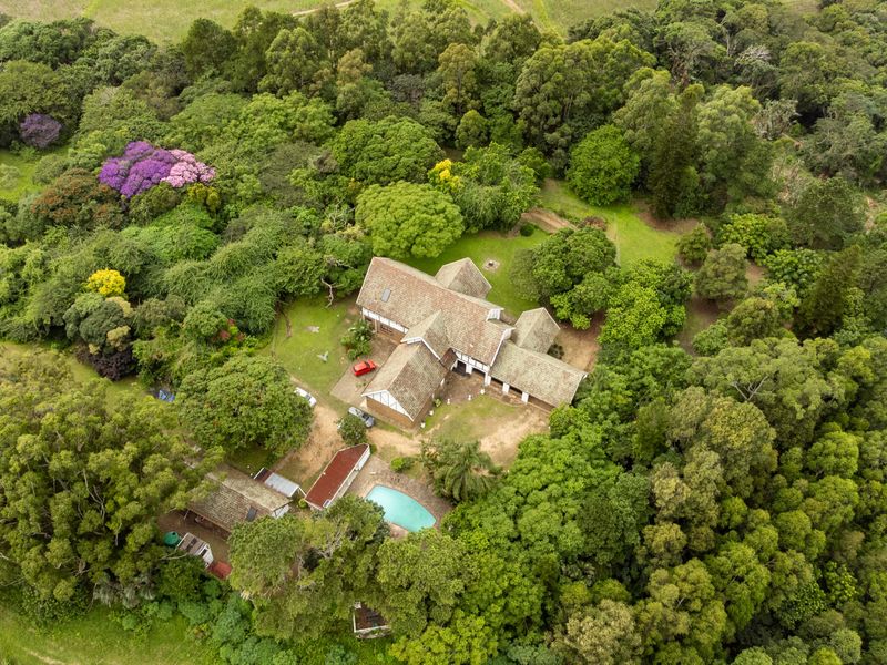 Timeless Elegance Meets Countryside Charm – A Working Farm with Endless Possibilities - Photo 6