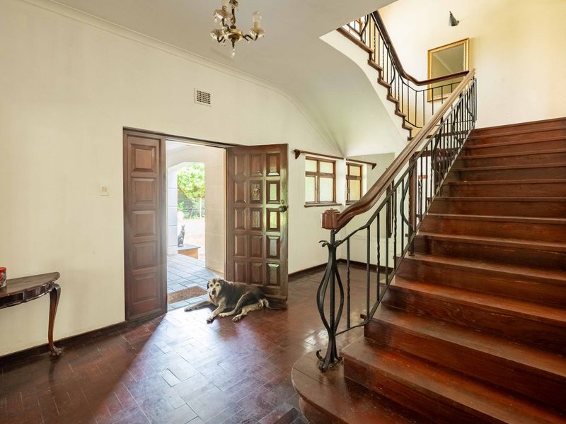 Timeless Elegance Meets Countryside Charm – A Working Farm with Endless Possibilities - Photo 2