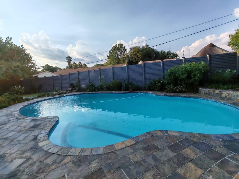 3 Bedroom House for Sale Sasolburg Ext 11 - Photo 2