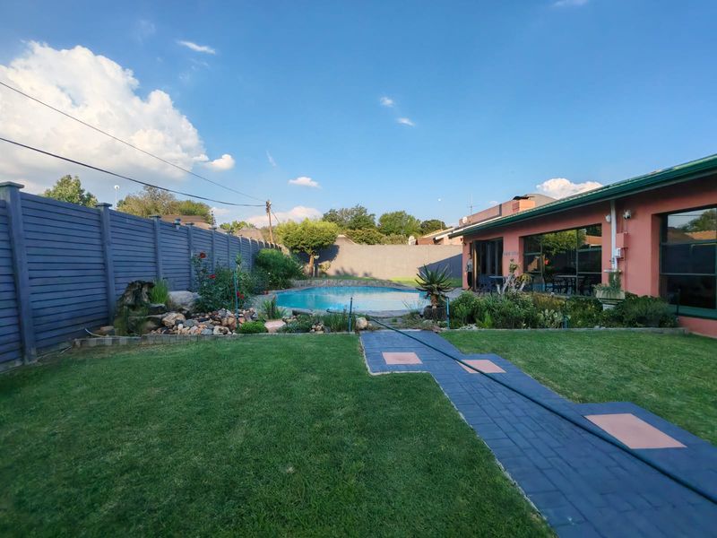 3 Bedroom House for Sale Sasolburg Ext 11 - Photo 6