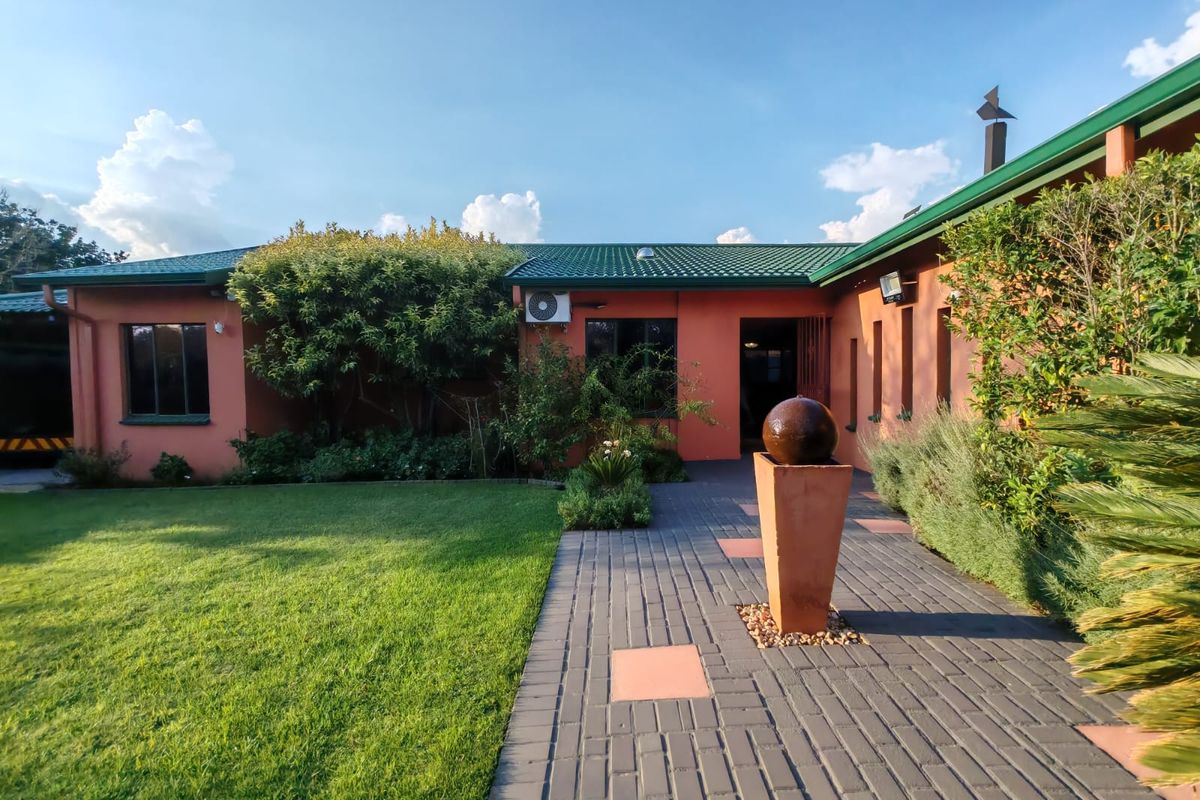 3 Bedroom House for Sale Sasolburg Ext 11 - Photo 5