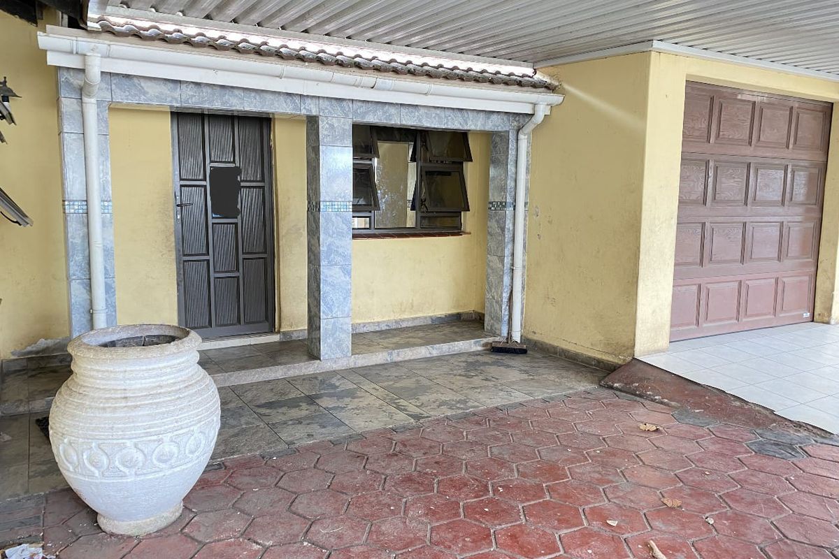 3-Bedroom Home in Prime Location - Photo 3