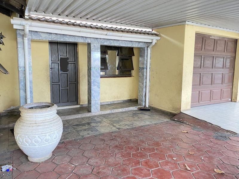3-Bedroom Home in Prime Location - Photo 3