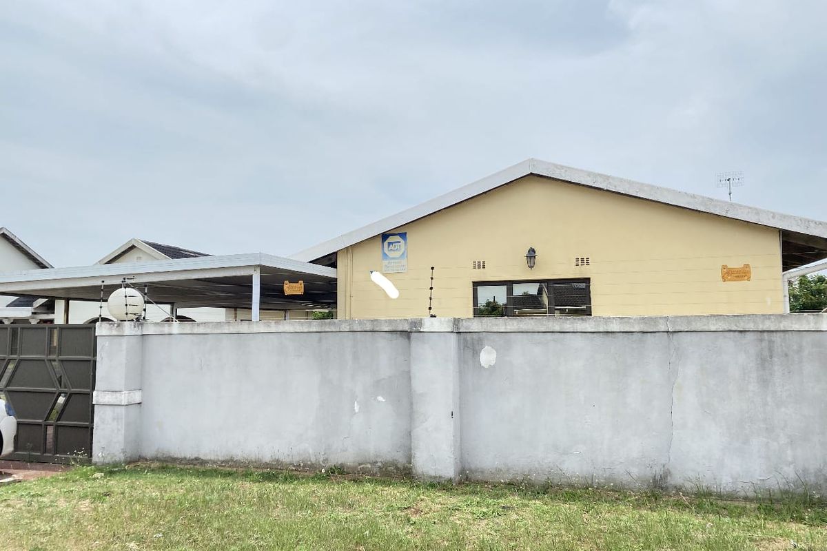 3-Bedroom Home in Prime Location - Photo 2