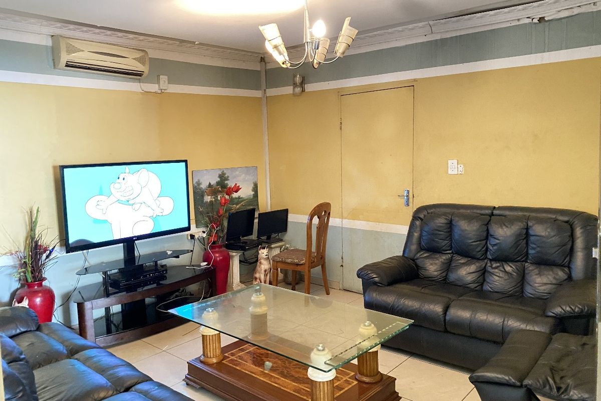 3-Bedroom Home in Prime Location - Photo 4