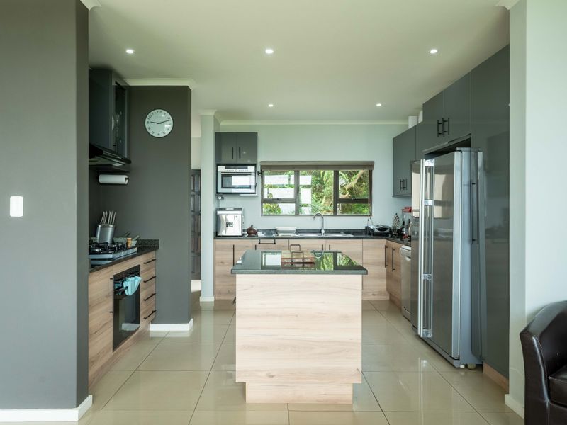 3 Bedroom Duplex - Photo 5