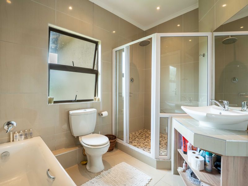 3 Bedroom Duplex - Photo 8