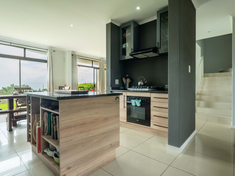 3 Bedroom Duplex - Photo 6