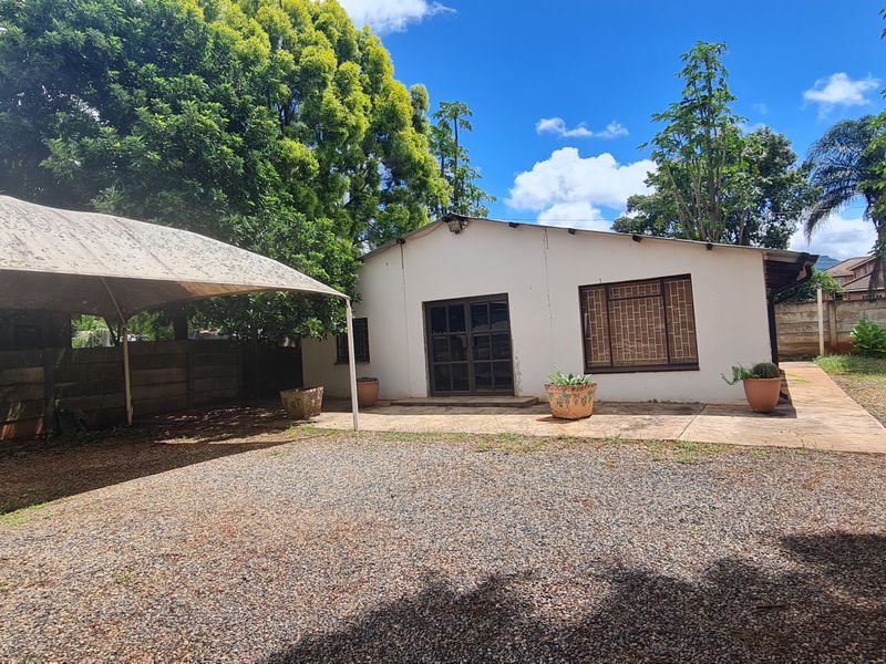 Delightful 3 Bedroom House for sale in CBD, Louis Trichardt - Photo 6