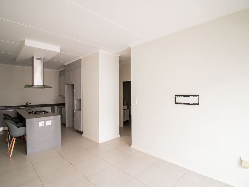 Stylish Living in a Prime Midrand Location! - Photo 3