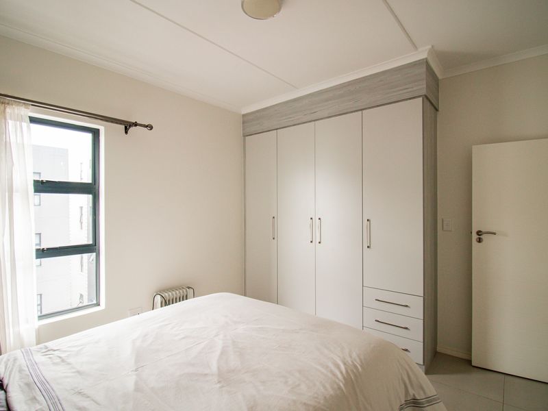 Stylish Living in a Prime Midrand Location! - Photo 5