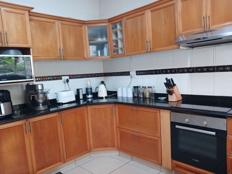 GROUND FLOOR MAISONETTE 3 BED 3 BATH MUSGRAVE - Photo 6