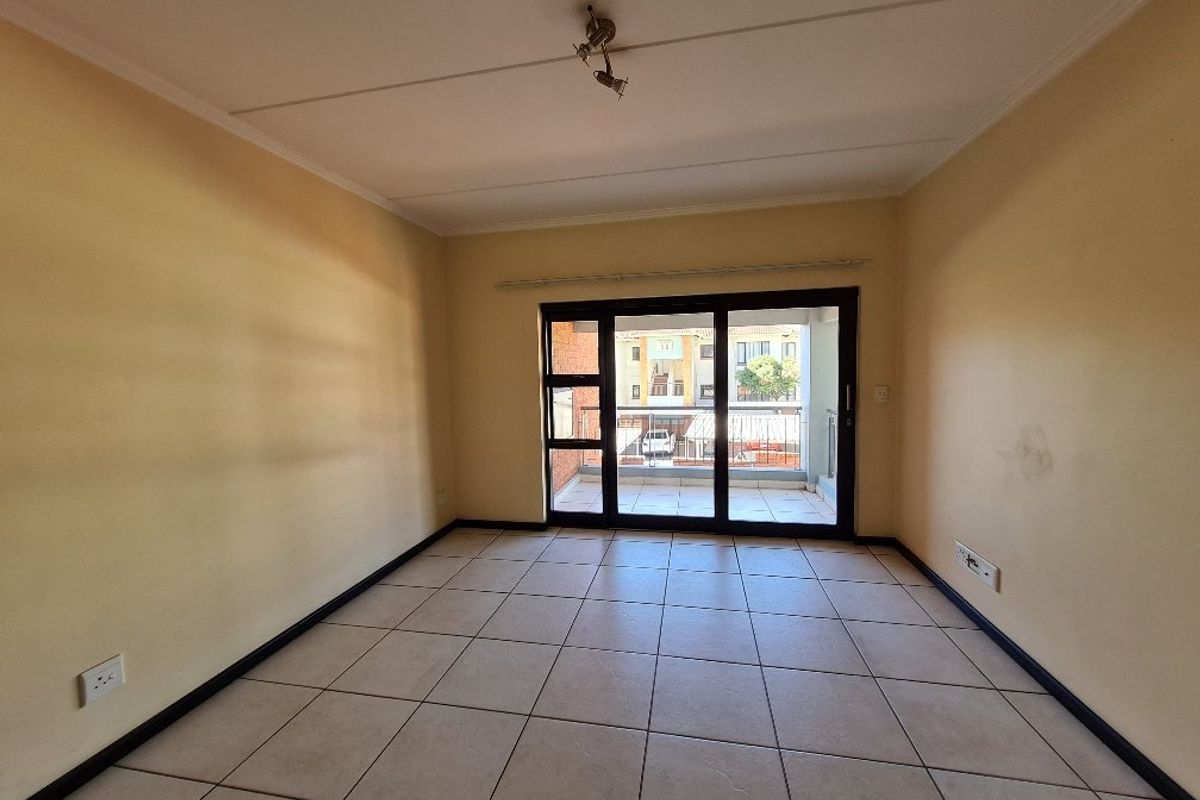 2 bed 1 bath 1st floor Apartment Call me Al but Call me ALAADDIN & SURAIYA - Photo 5