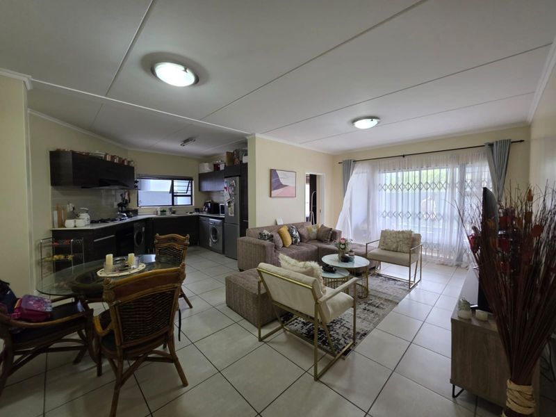 3 bed 2 bath garden Apartment Call me Al but Call me ALAADDIN & SURAIYA - Photo 7