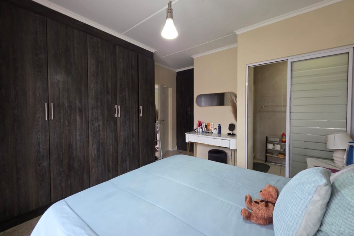 3 bed 2 bath garden Apartment Call me Al but Call me ALAADDIN & SURAIYA - Photo 3