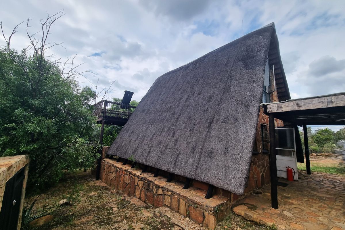 Utopia Nature Estate, Buffelspoort – Country Living with City Convenience! - Photo 2