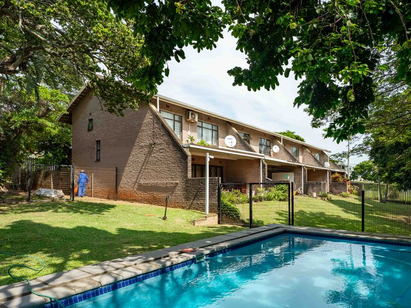 **Discover Your Dream Home in Scottburgh Central!** - Photo 1