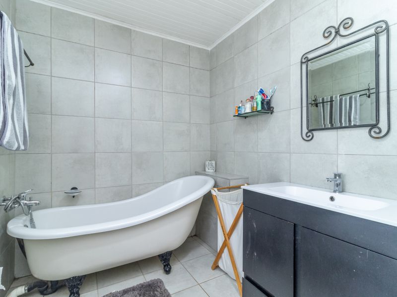 3 Bedroom 2 bathroom on 536 sqm Call Me Al But Call Me - Photo 9