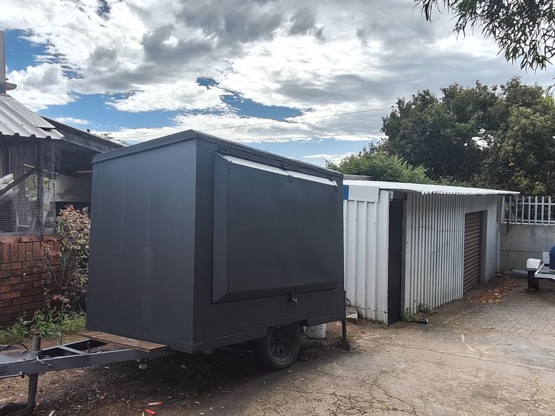 Prime spot for your business in busy road - Newton Park! - Photo 3