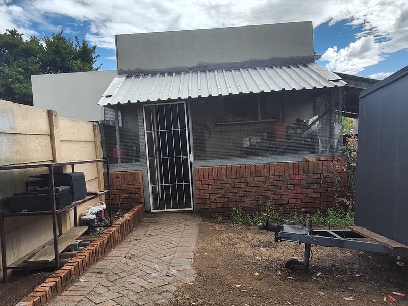 Prime spot for your business in busy road - Newton Park! - Photo 2