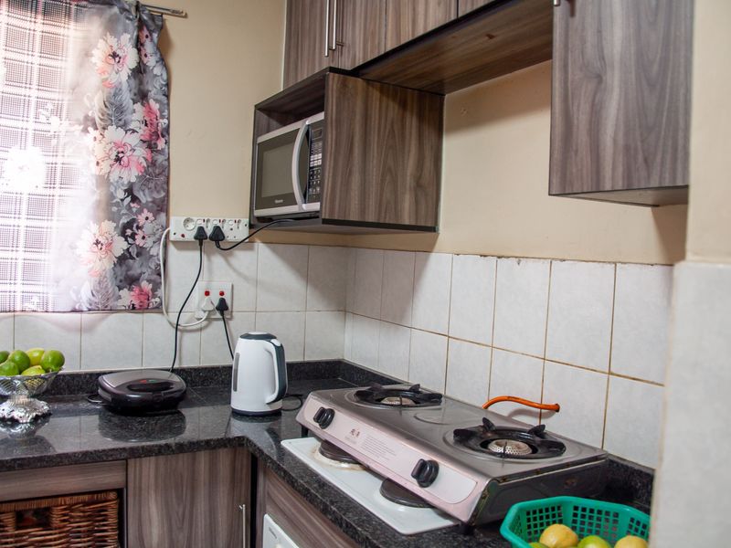 Charming  Ground Floor Apartment in Vorna Valley - Photo 4