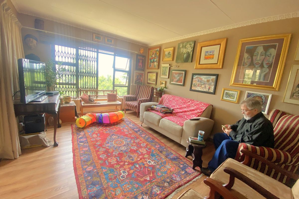 Townhouse in the hills of Helderkruin with scenic view. - Photo 4