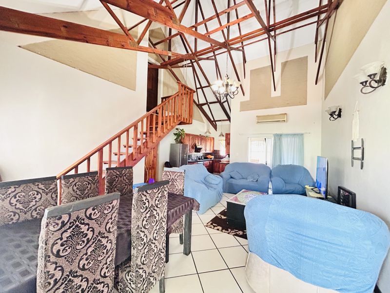 3 Bedroom Townhouse for sale, in Louis Trichardt - Photo 4