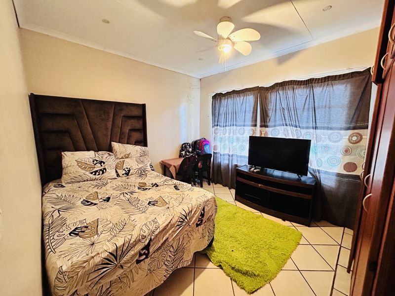 3 Bedroom Townhouse for sale, in Louis Trichardt - Photo 7