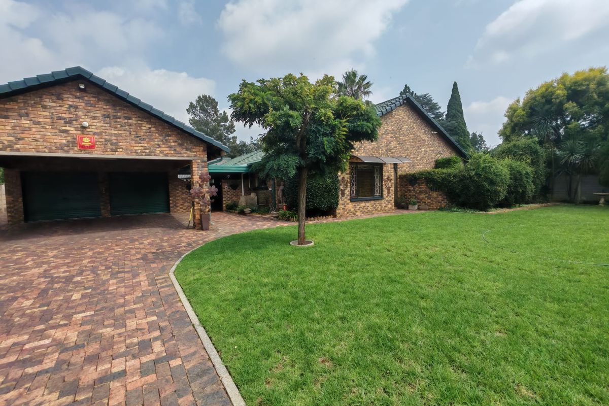 3 Bedroom House For sale in Vaalpark - Photo 4